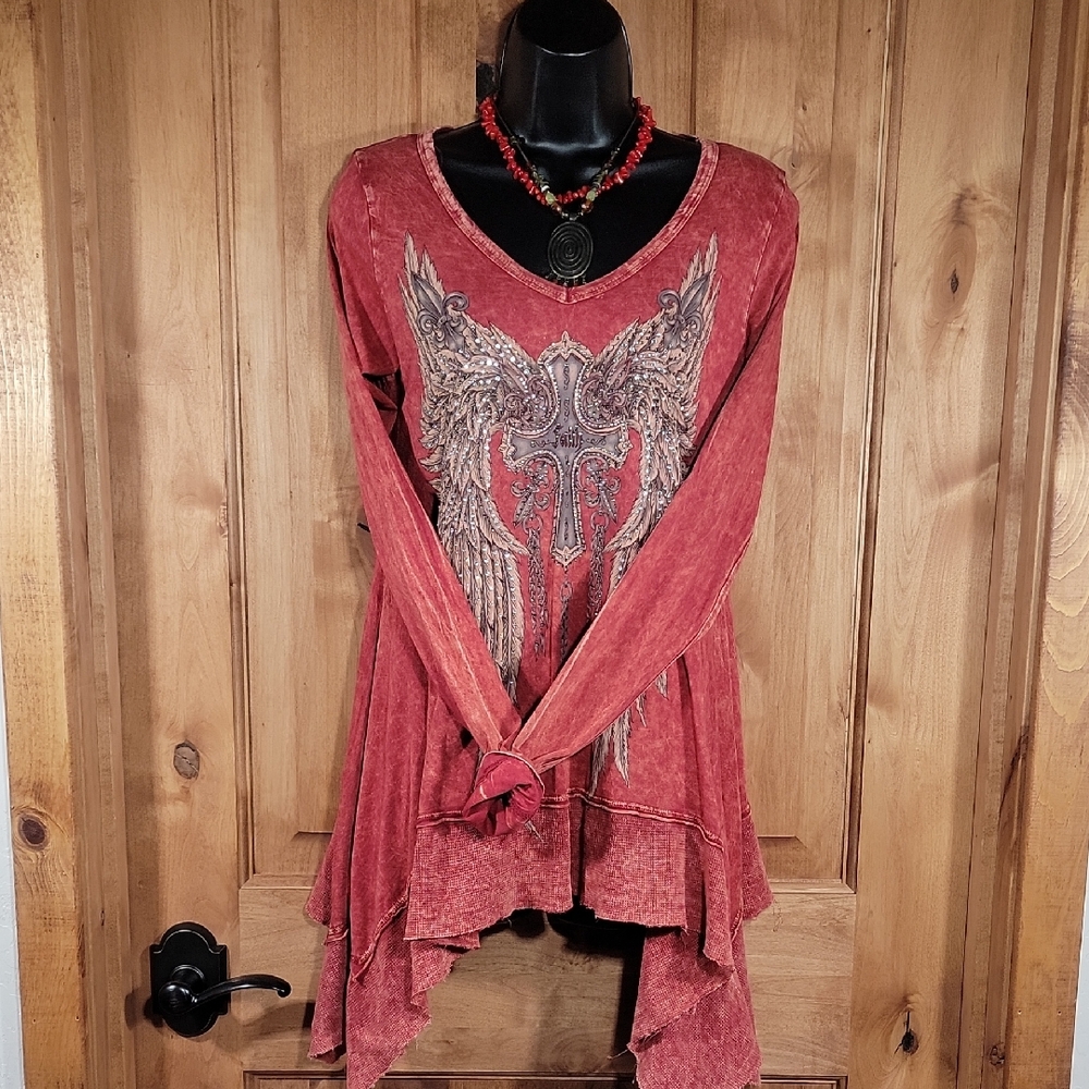 Angel Wings & Bling Tunic Top - Picture 2 of 14